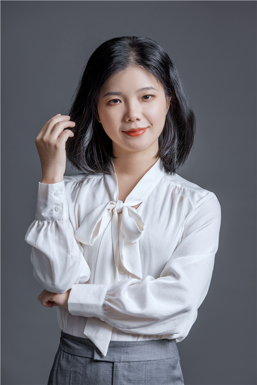 优秀教师-邓婷.jpg